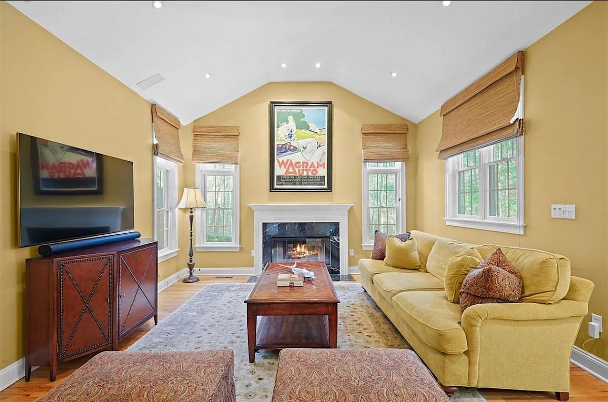 Holiday Estate Sale-Stamford CT