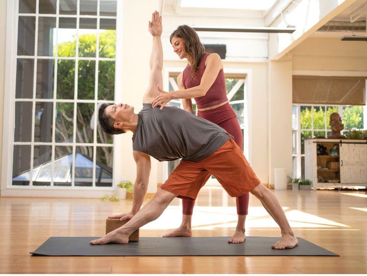 YOGA ALIGNMENT WITH LAURA Wildfire Yoga, Lexington, KY