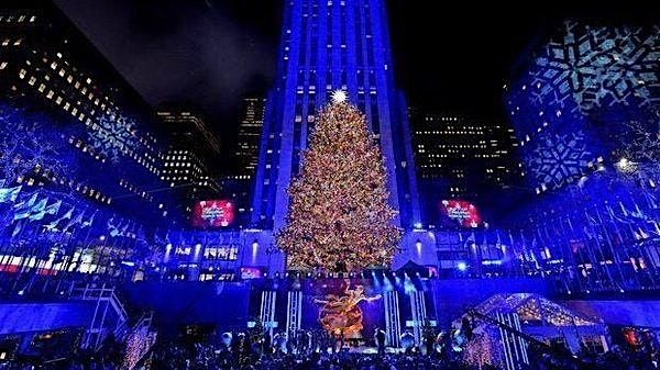 NYC Holiday Lights Social Walk