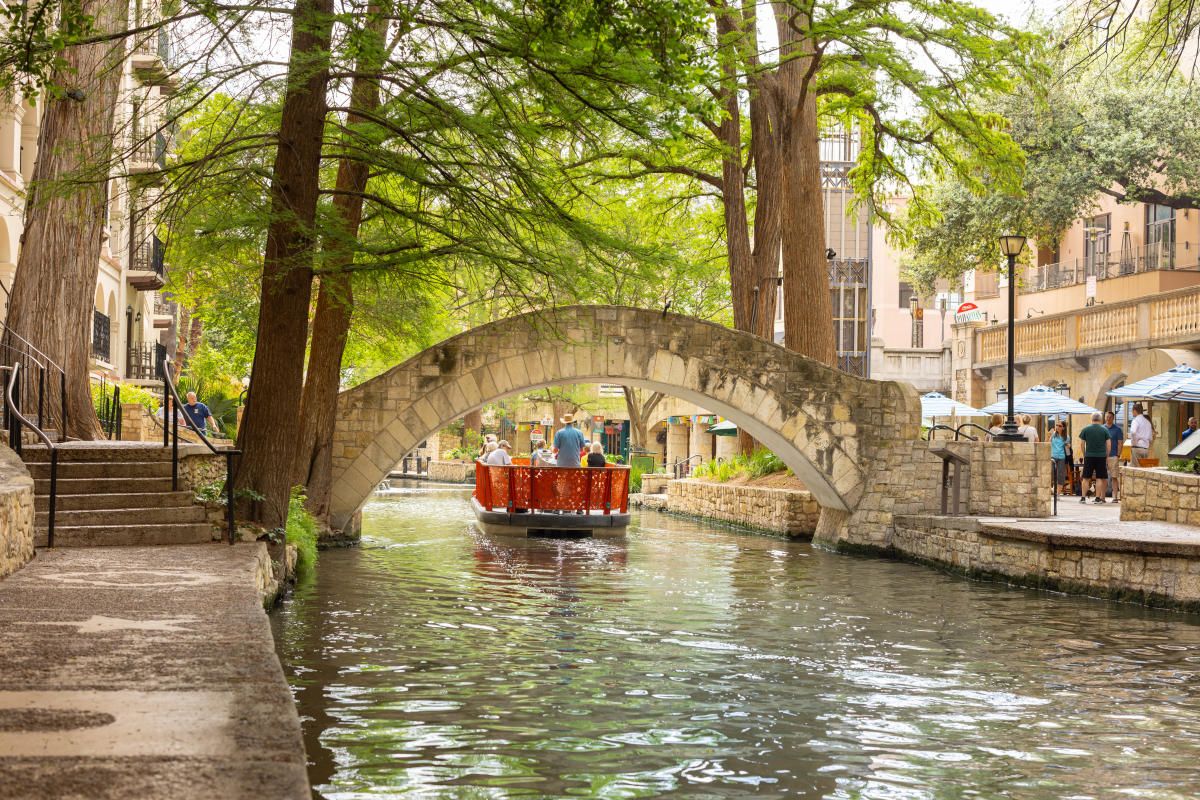 & Juliet - San Antonio