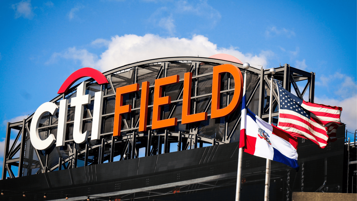 Parking Dominican Winter League Games - Aguilas Cibaenas vs Gigantes del Cibao