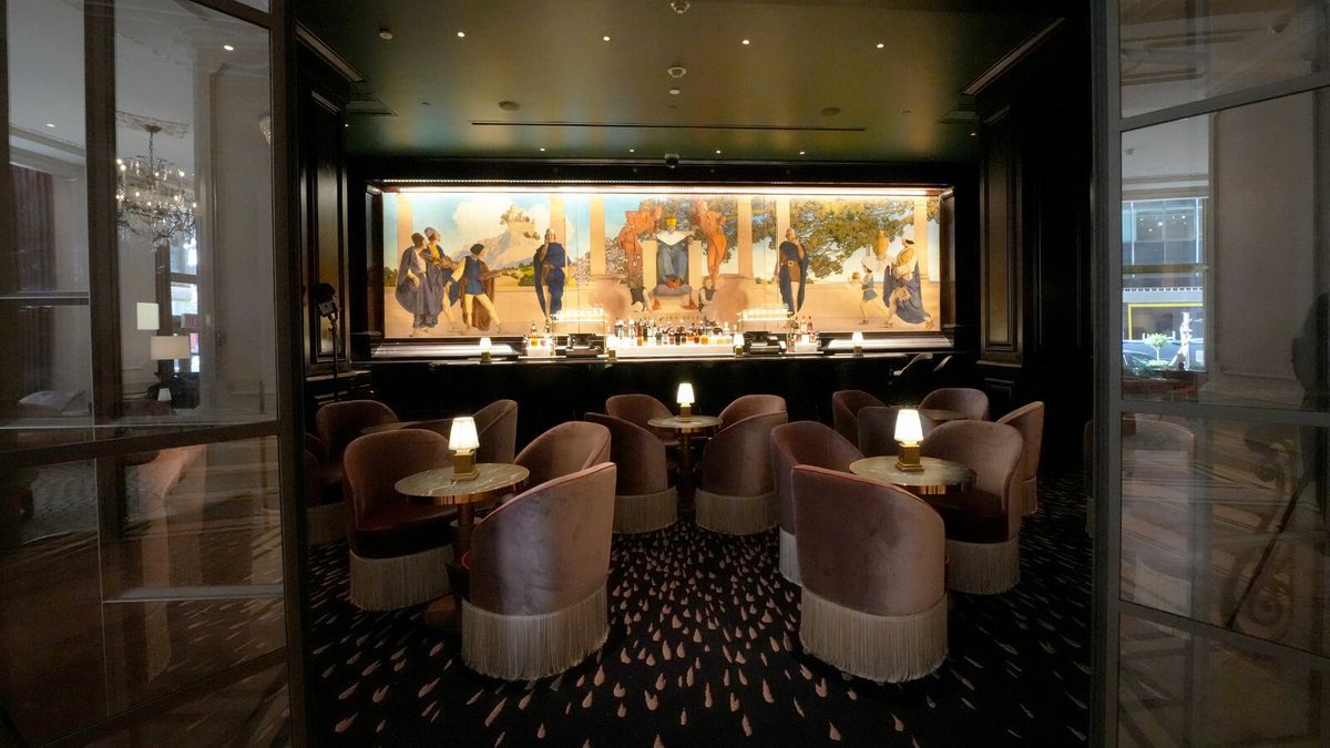 Parking The Barr Brothers (18+)