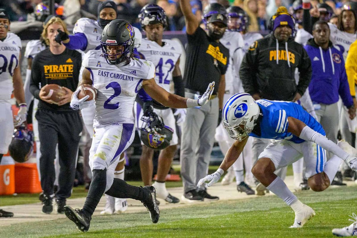 East Carolina Pirates vs. BYU Cougars