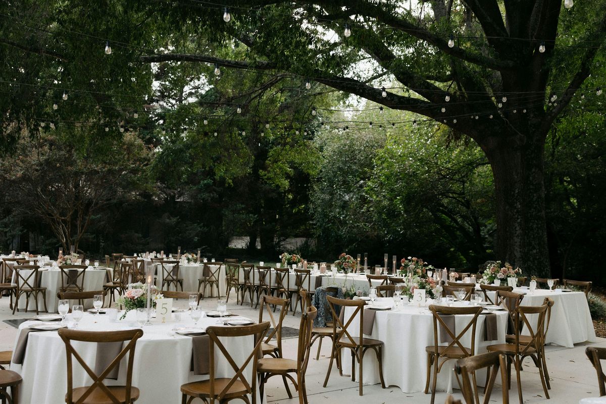 Holt House Winter Sip & See