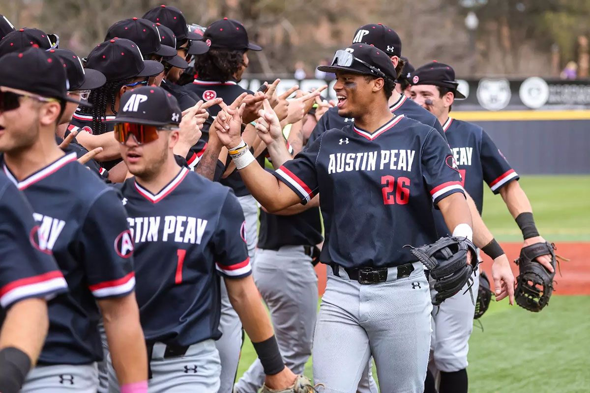 Parking Tennessee Tech Golden Eagles at Lipscomb Bisons Mens Basketball