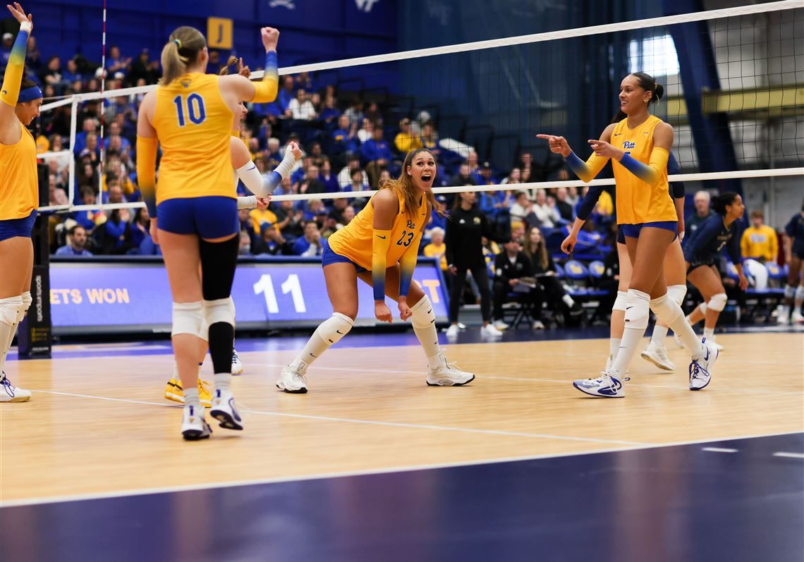 Georgia Tech Yellow Jackets at Pittsburgh Panthers Womens Volleyball at Fitzgerald Field House