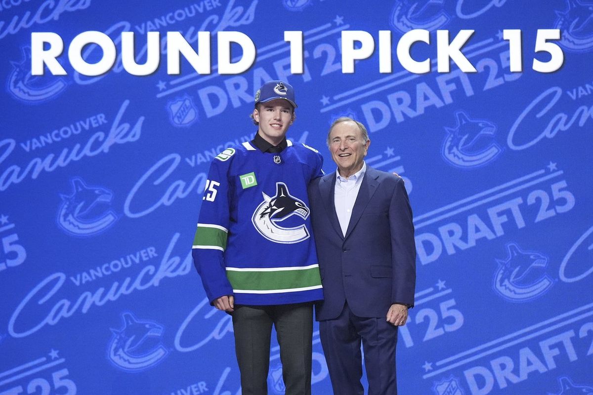 Parking Seattle Thunderbirds at Victoria Royals