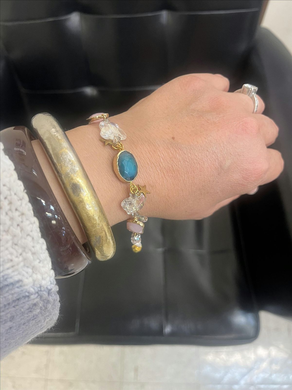 Beginner bracelet bead workshop
