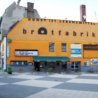 BrotfabrikB\u00fchne \/ Glashaus e.V.