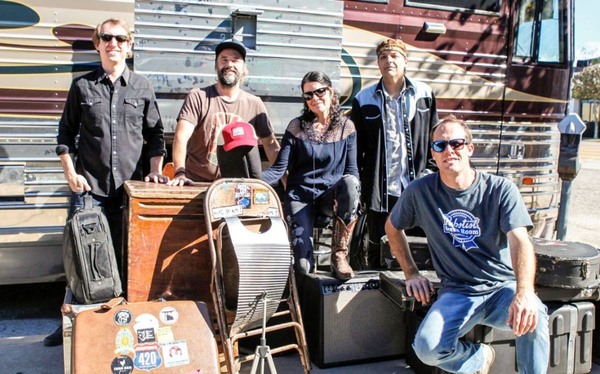 Donna The Buffalo at Neighborhood Theatre