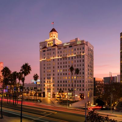 Fairmont Breakers Long Beach