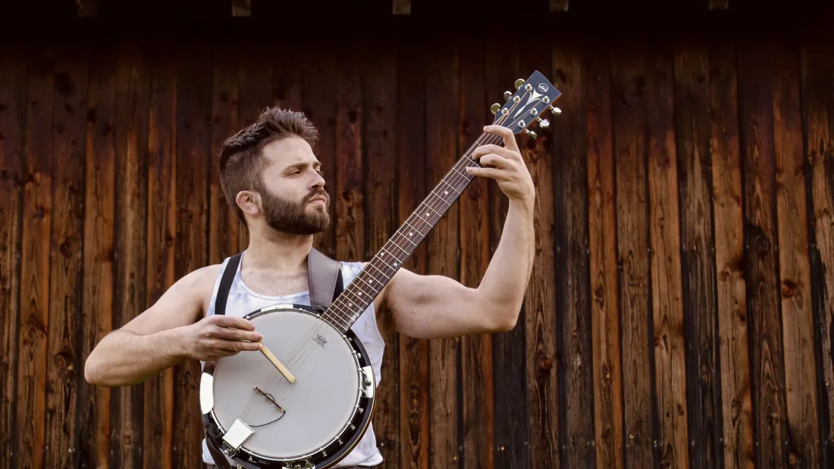 Luca Stricagnoli, Meg Pfeiffer in Albuquerque