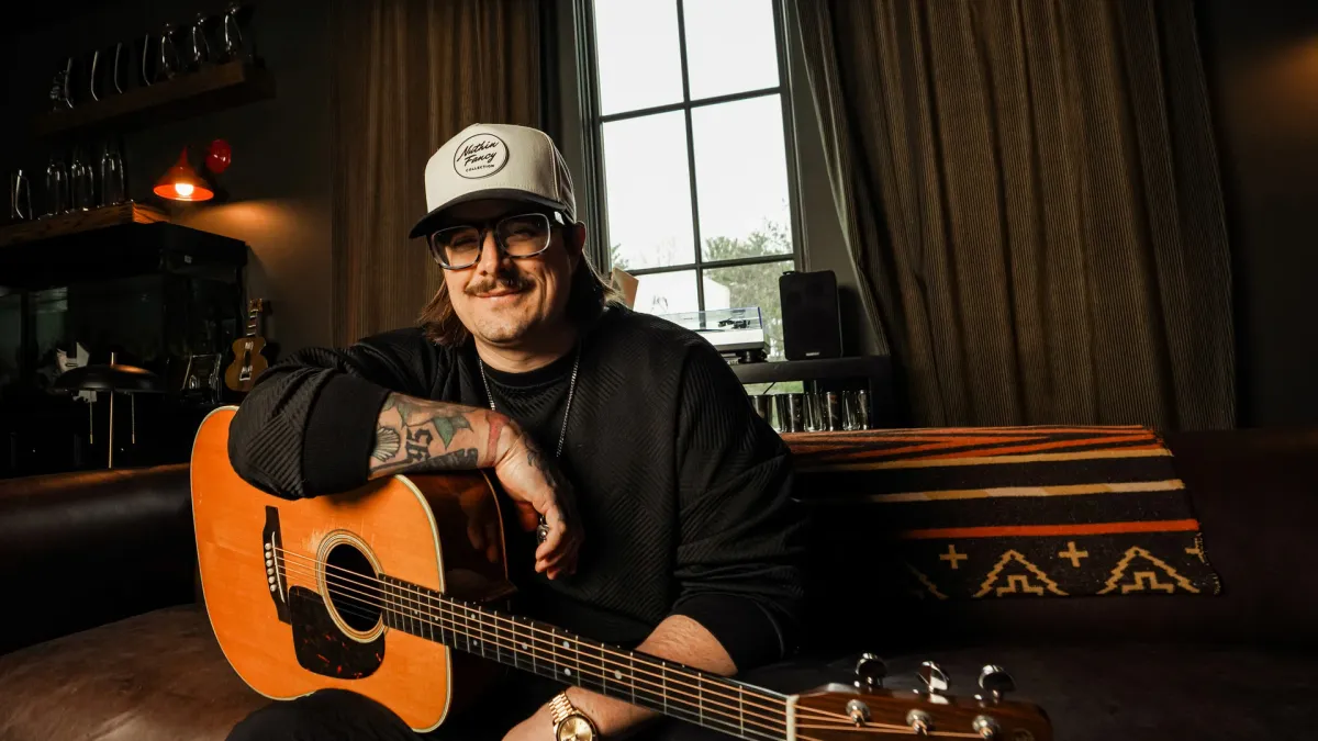 HARDY, Koe Wetzel, Stephen Wilson Jr., Sikarus in Syracuse