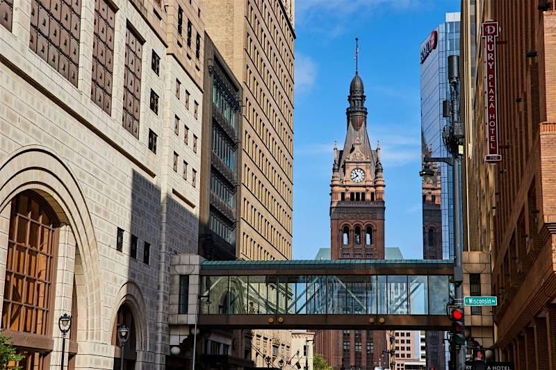 Amazing Scavenger Hunt! : A Splash of Color in Milwaukee