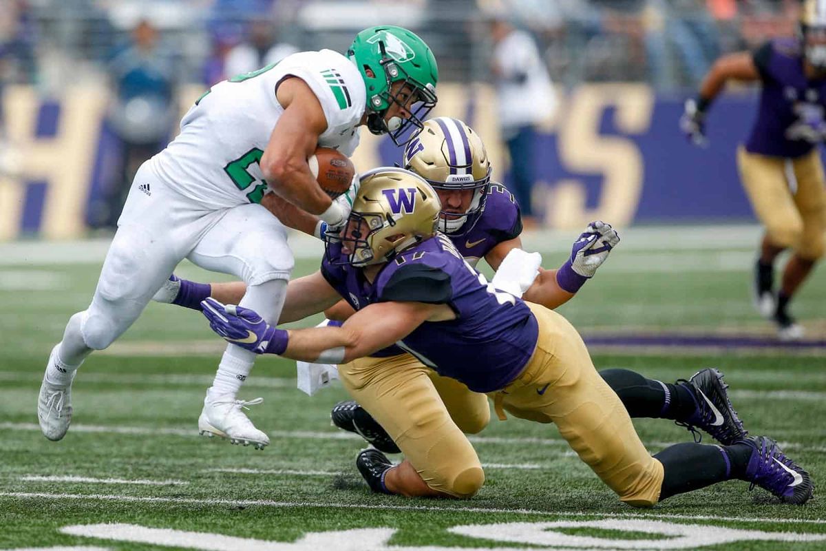 Washington Huskies vs. North Dakota Fighting Hawks