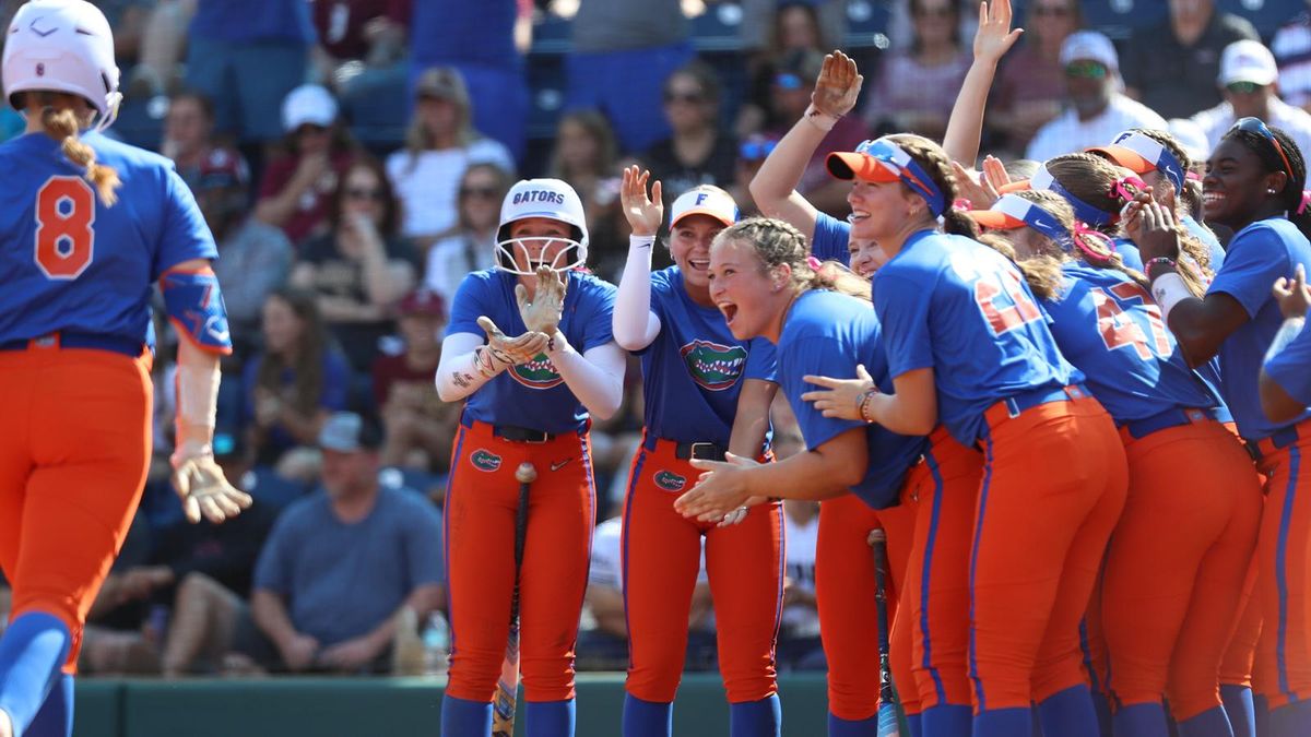 Parking North Florida Ospreys at Florida Gators Softball