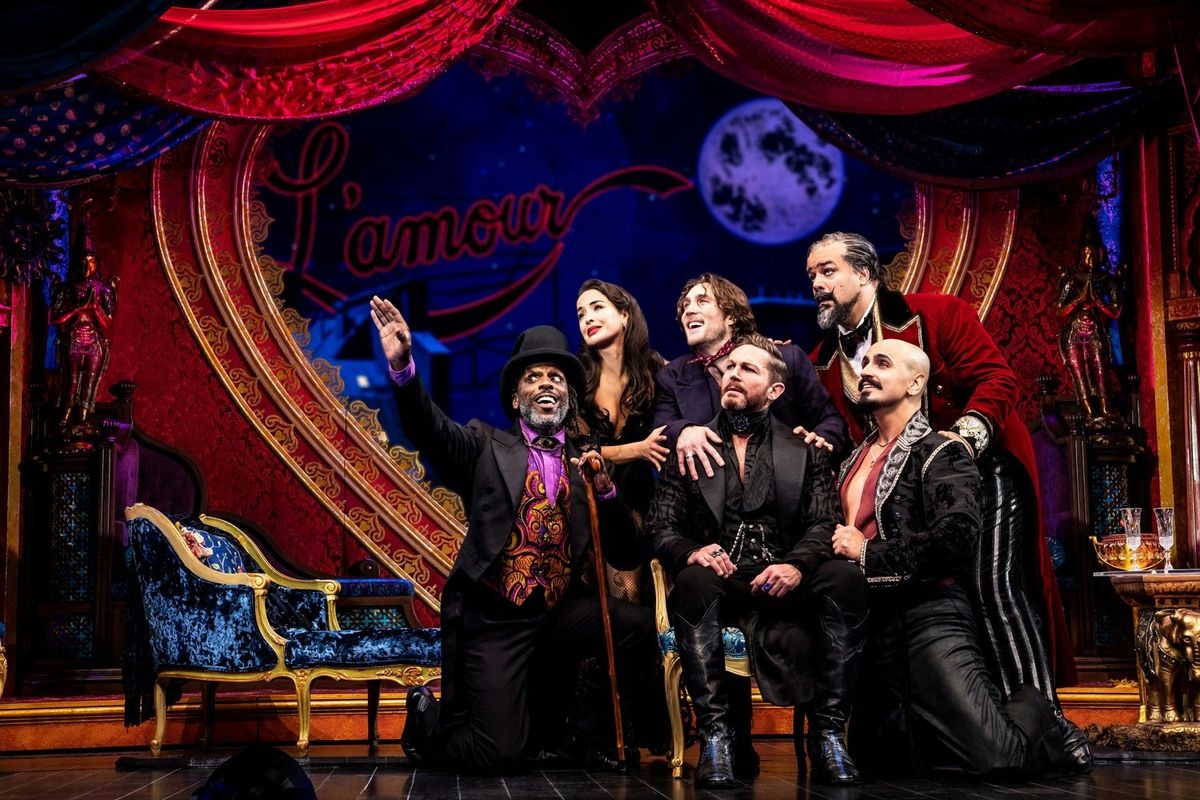 Parking Moulin Rouge! The Musical - Costa Mesa