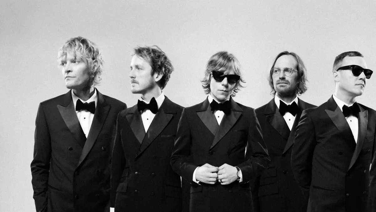 Cage The Elephant, Cast in East Rutherford