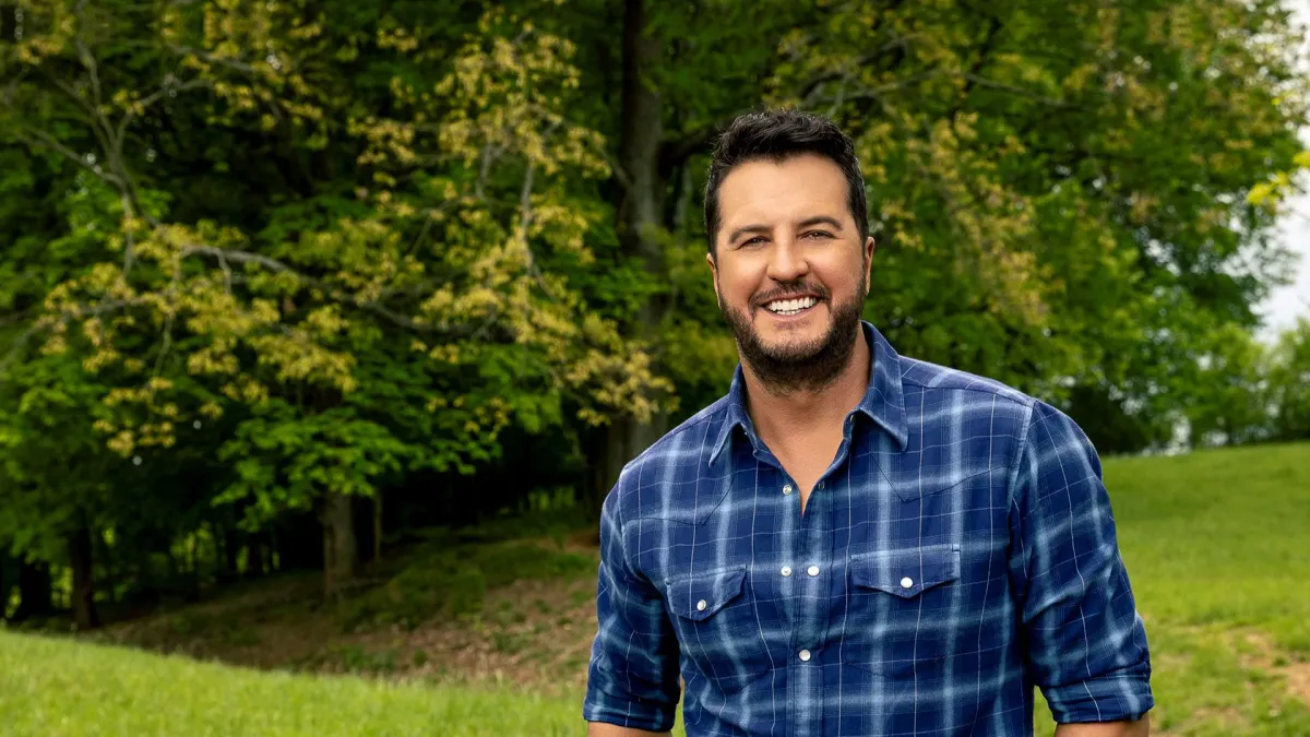 Luke Bryan, George Birge, Cole Goodwin, Mae Estes in Bangor