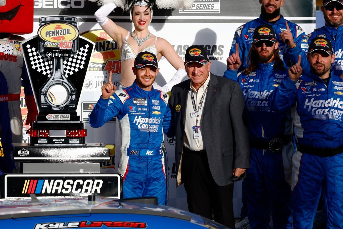 Chris Powell at Funny Bone - Toledo