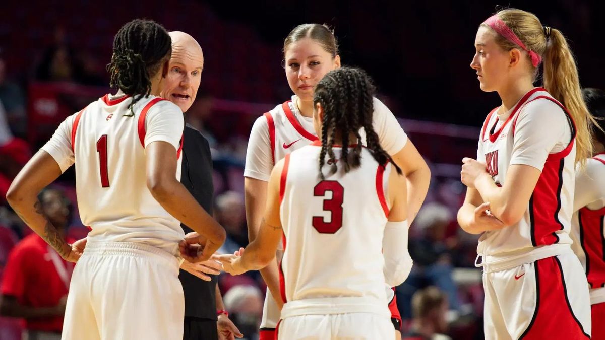 Western Kentucky Lady Toppers at North Dakota Fighting Hawks Womens Basketball