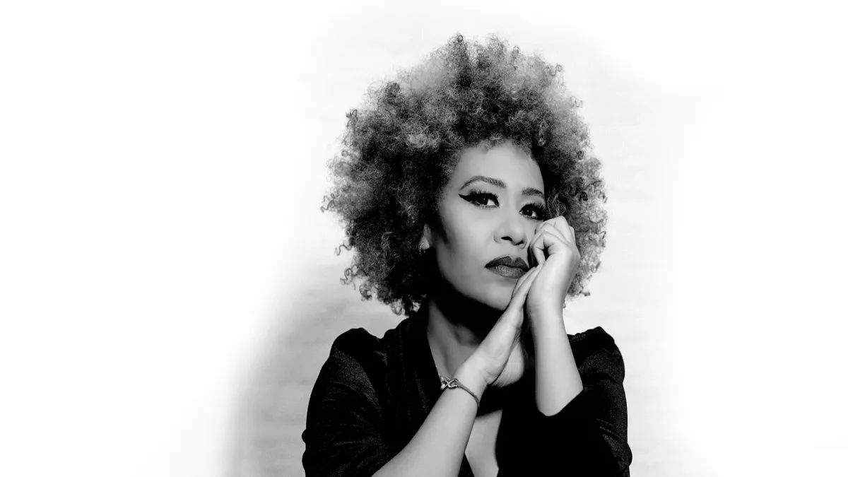 Emeli Sand\u00e9 in Hlavn\u00ed m\u011bsto Praha