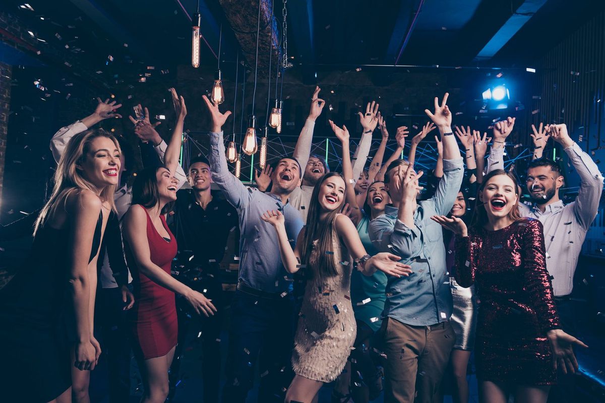 Parking Epic Dance Studio - HoliDaze!