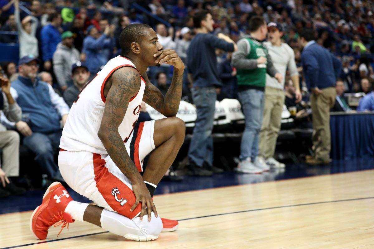 Parking Clinton Golden Bears at Winthrop Eagles Mens Basketball