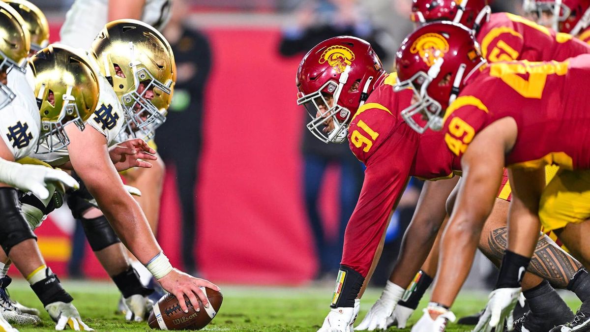 USC Trojans at Notre Dame Fighting Irish Football