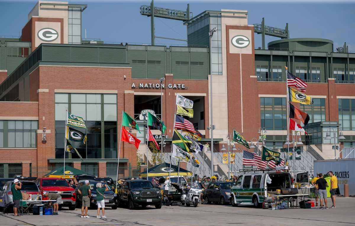 PARKING: New York Giants vs. Green Bay Packers