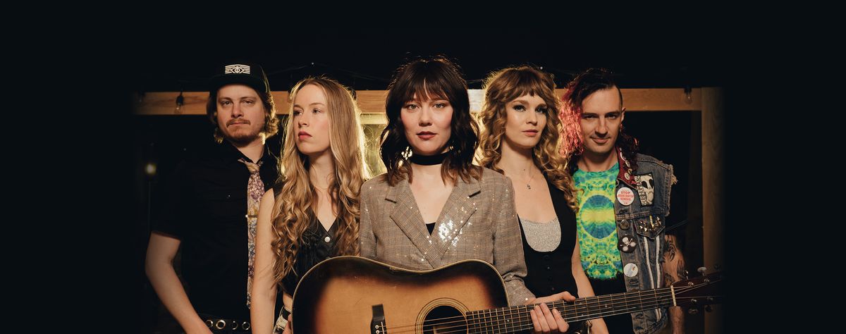Molly Tuttle at Point of the Bluff Vineyards