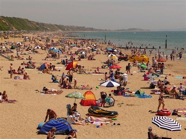 UEUKA Family & Community Day Out Road Trip to Bournemouth Beach