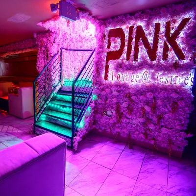 Pink Lounge