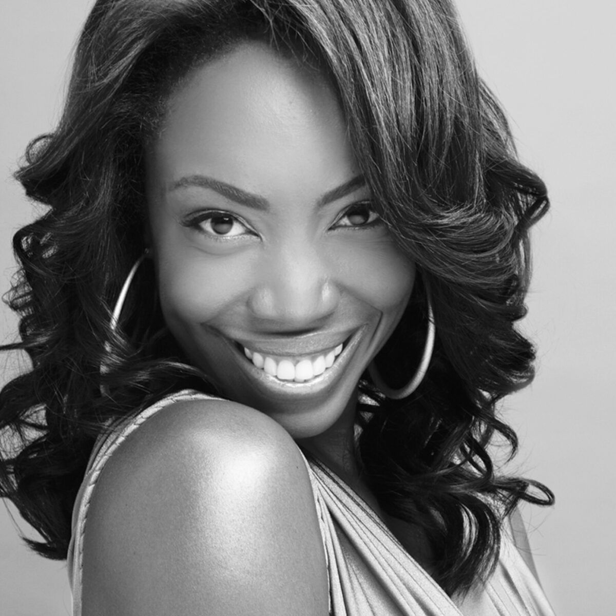 Heather Headley at Clyde Theatre - IN