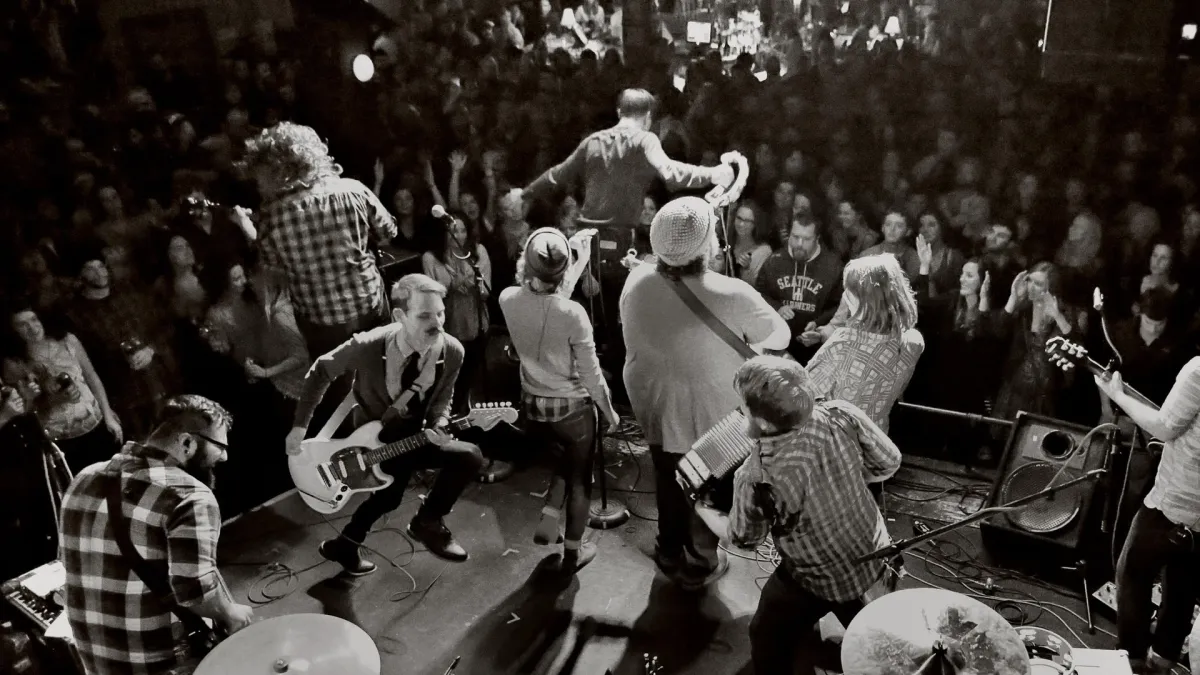 The Oh Hellos, Small Fools in Los Angeles