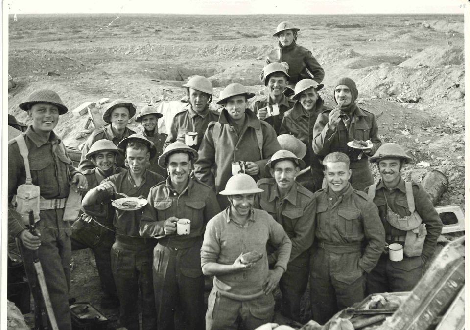 Ww2 England Class Unity Uniform, Equipment and Weaponry of the WW2 British Infantryman at ...