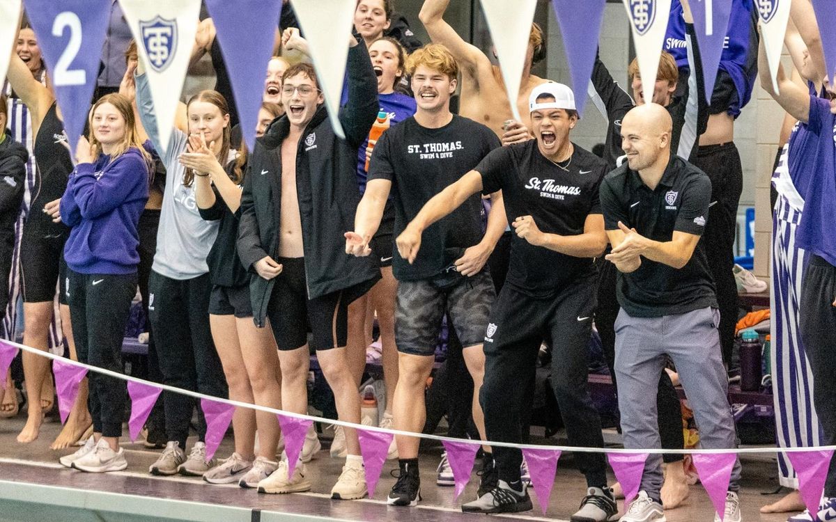 Parking St. Thomas Tommies at South Dakota Coyotes Mens Basketball