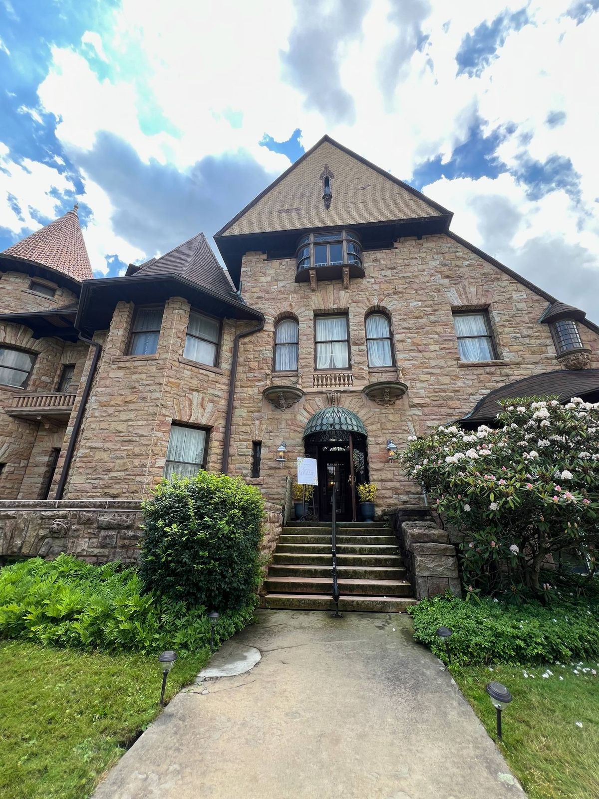 Guided Tour of Kilmer Mansion 9 Riverside Dr, Binghamton, NY, United