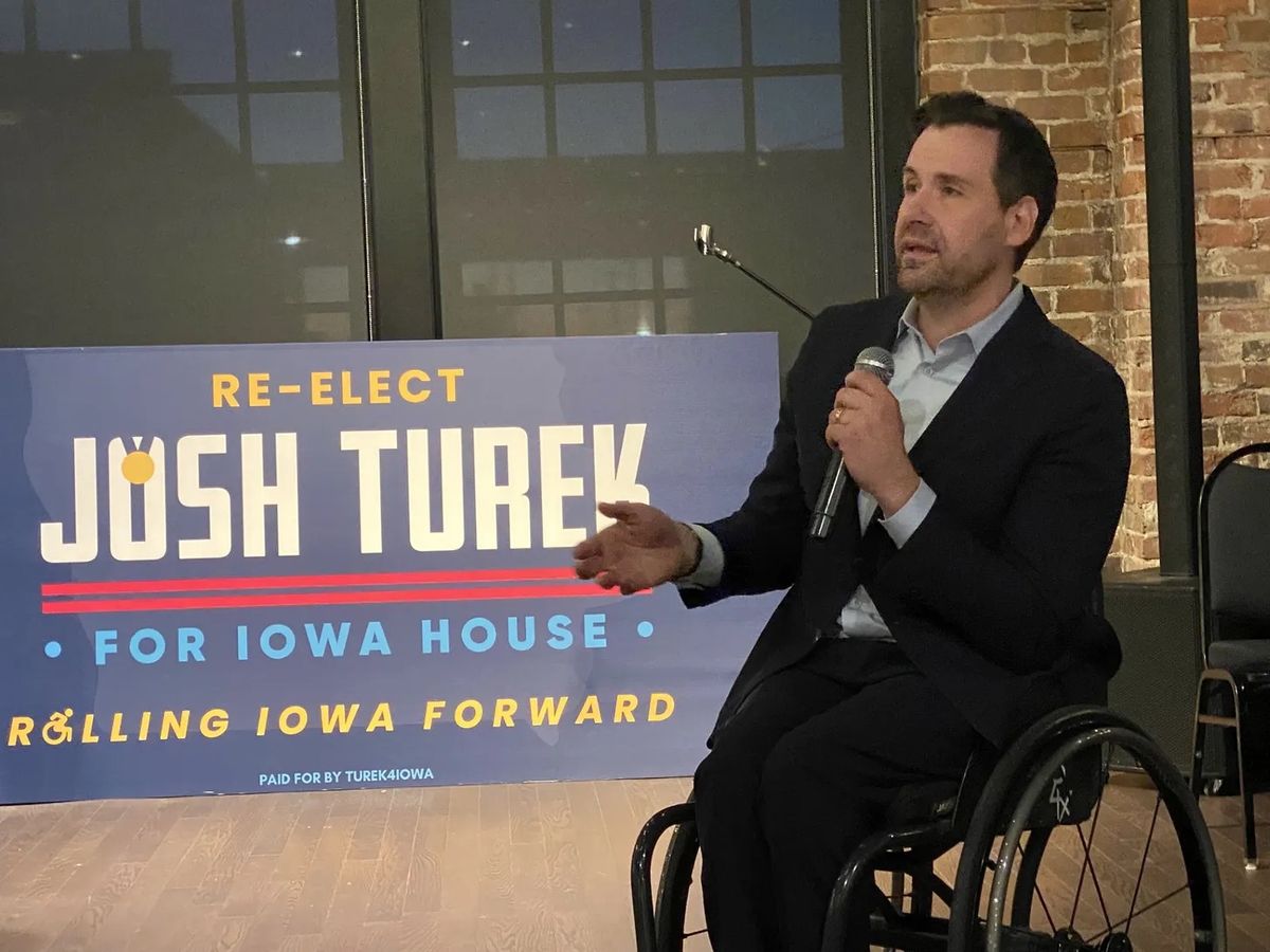 Joshua Turek at Funny Bone - Kansas City