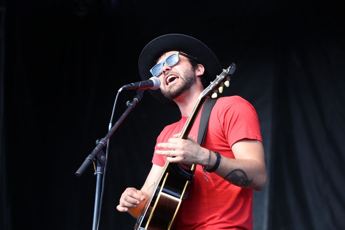 Shakey Graves with Dope Lemon