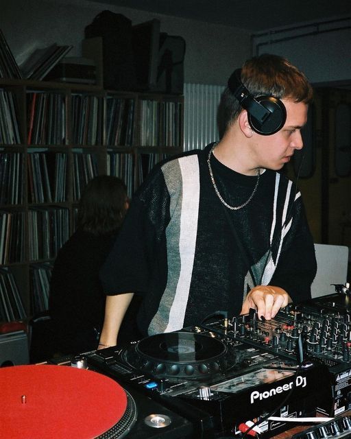 Herman ((techno7uk\/bass)      (Kosmos))