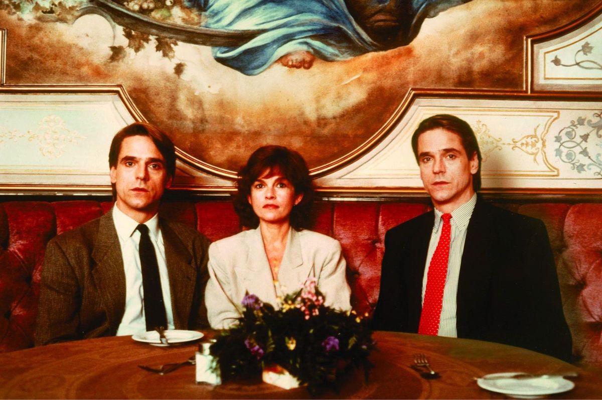 The Dead Ringers at Richmond Theatre