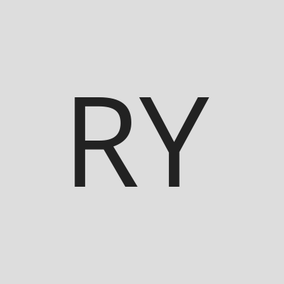 Ra\u00edz & Rise Yoga