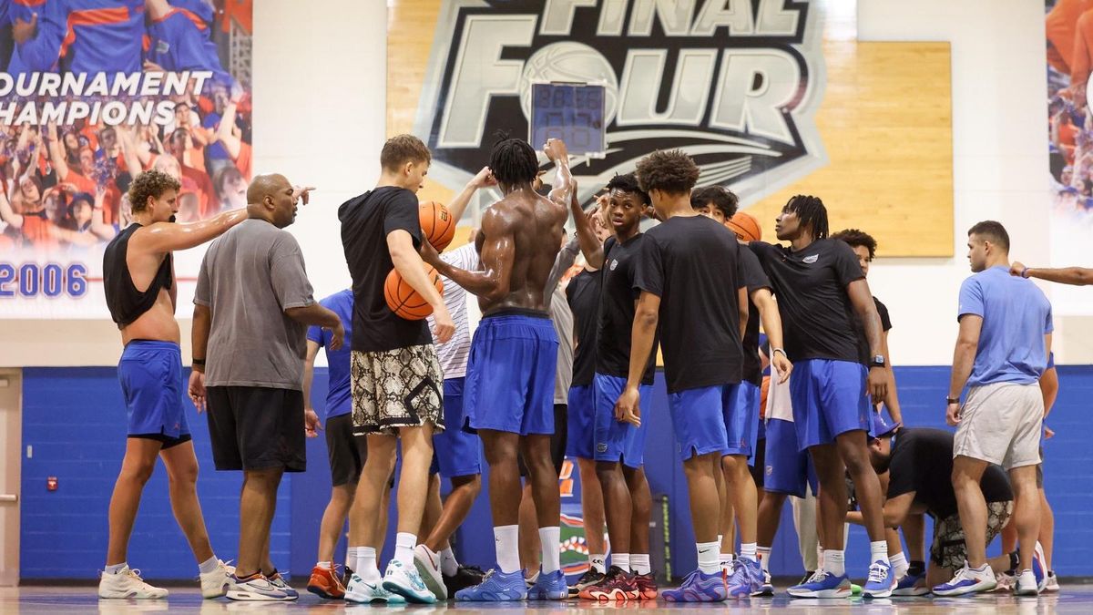 Parking Saint Francis (PA) Red Flash at Central Connecticut State Blue Devils Mens Basketball