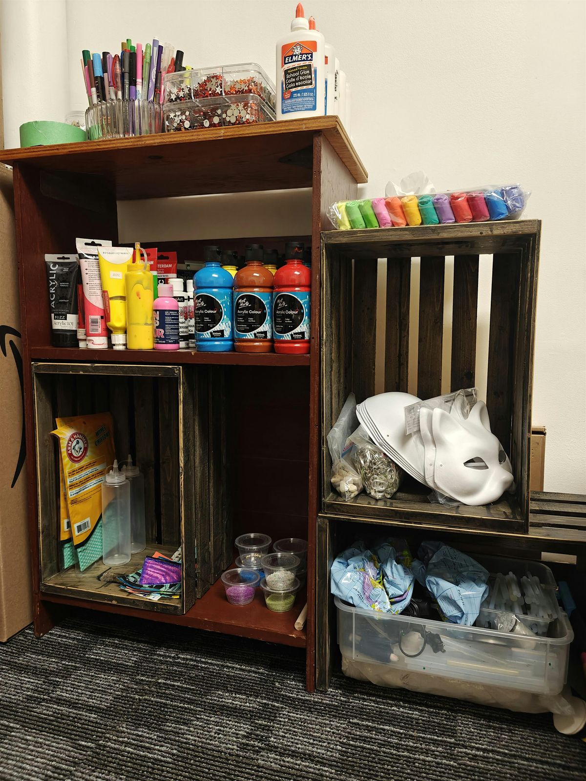 Art Therapy Group: Spontaneous Art Making - With Jennifer Kleinsteuber