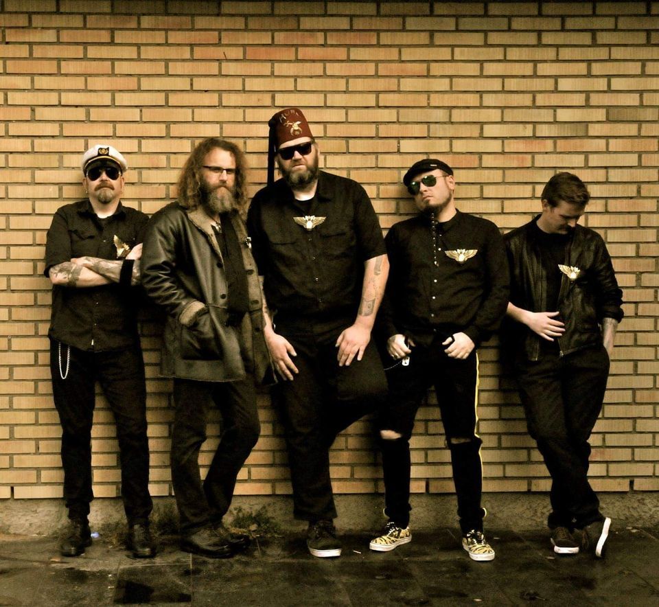 The Expl\u00f6dements 