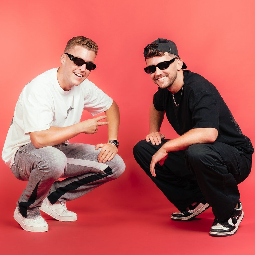 AURORA w\/ RSQUARED @ CLUB COLETTE