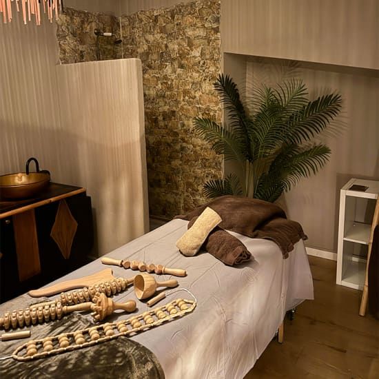 Masaje en pareja con jacuzzi