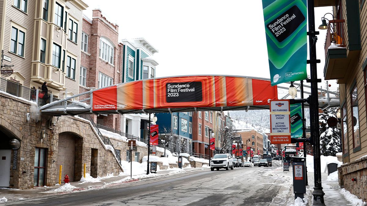 Parking Chase Matthew and Julia Cole (21+)