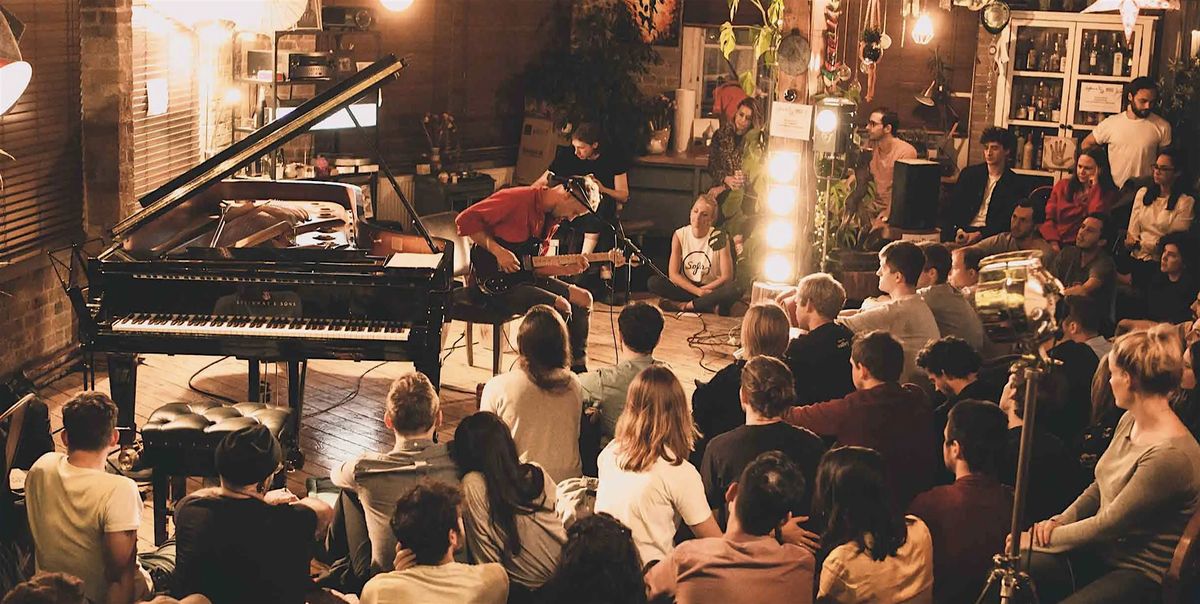 The Live Lounge | Live Music Showcase